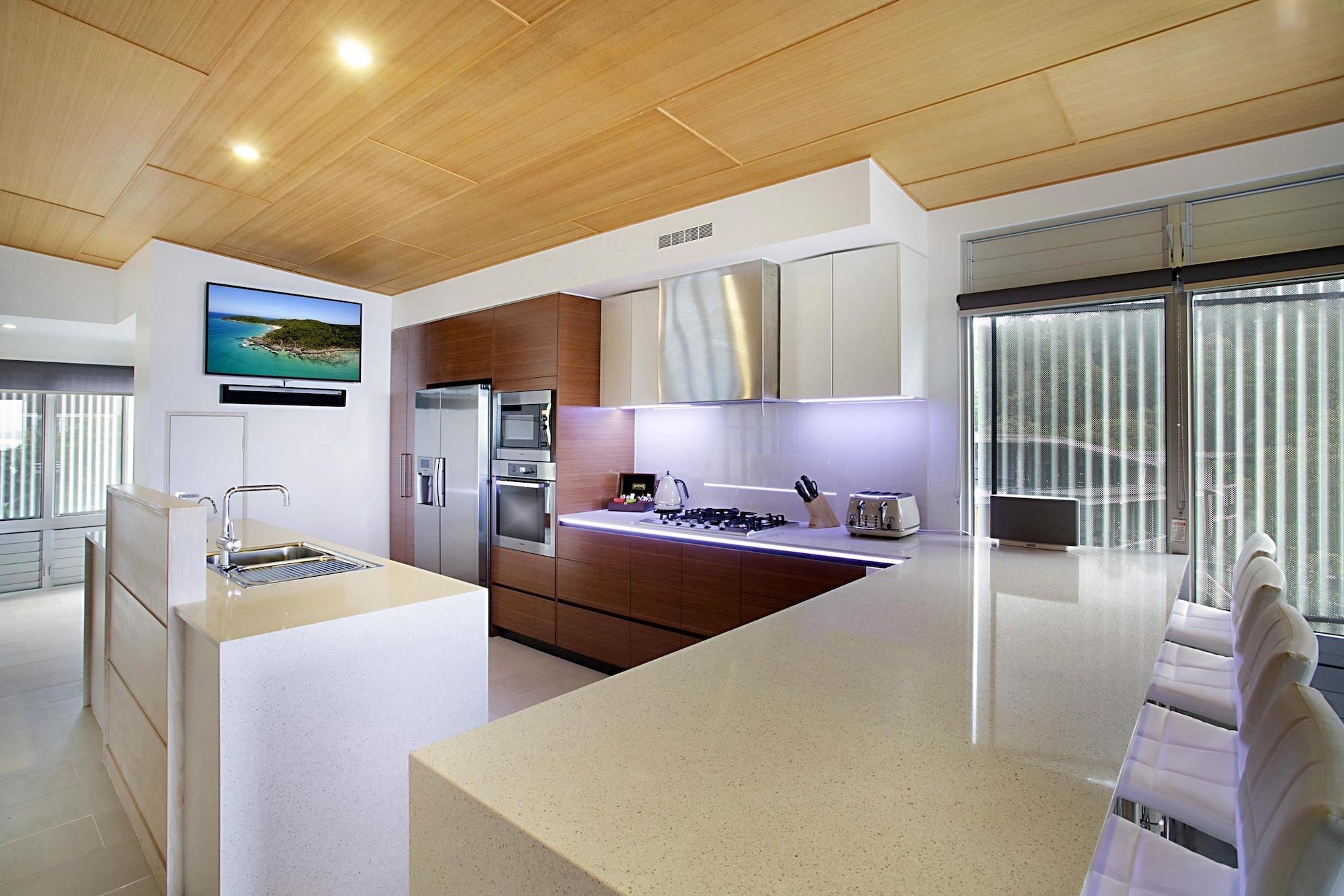 Peppers Noosa Resort And Villas Εξωτερικό φωτογραφία A modern Australian kitchen
