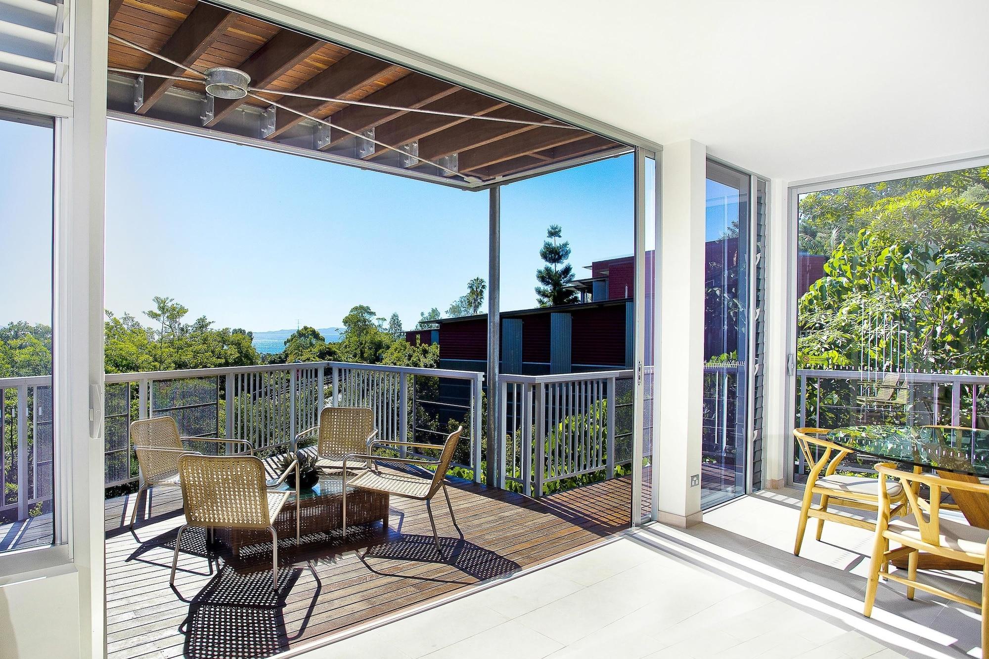 Peppers Noosa Resort And Villas Εξωτερικό φωτογραφία A balcony