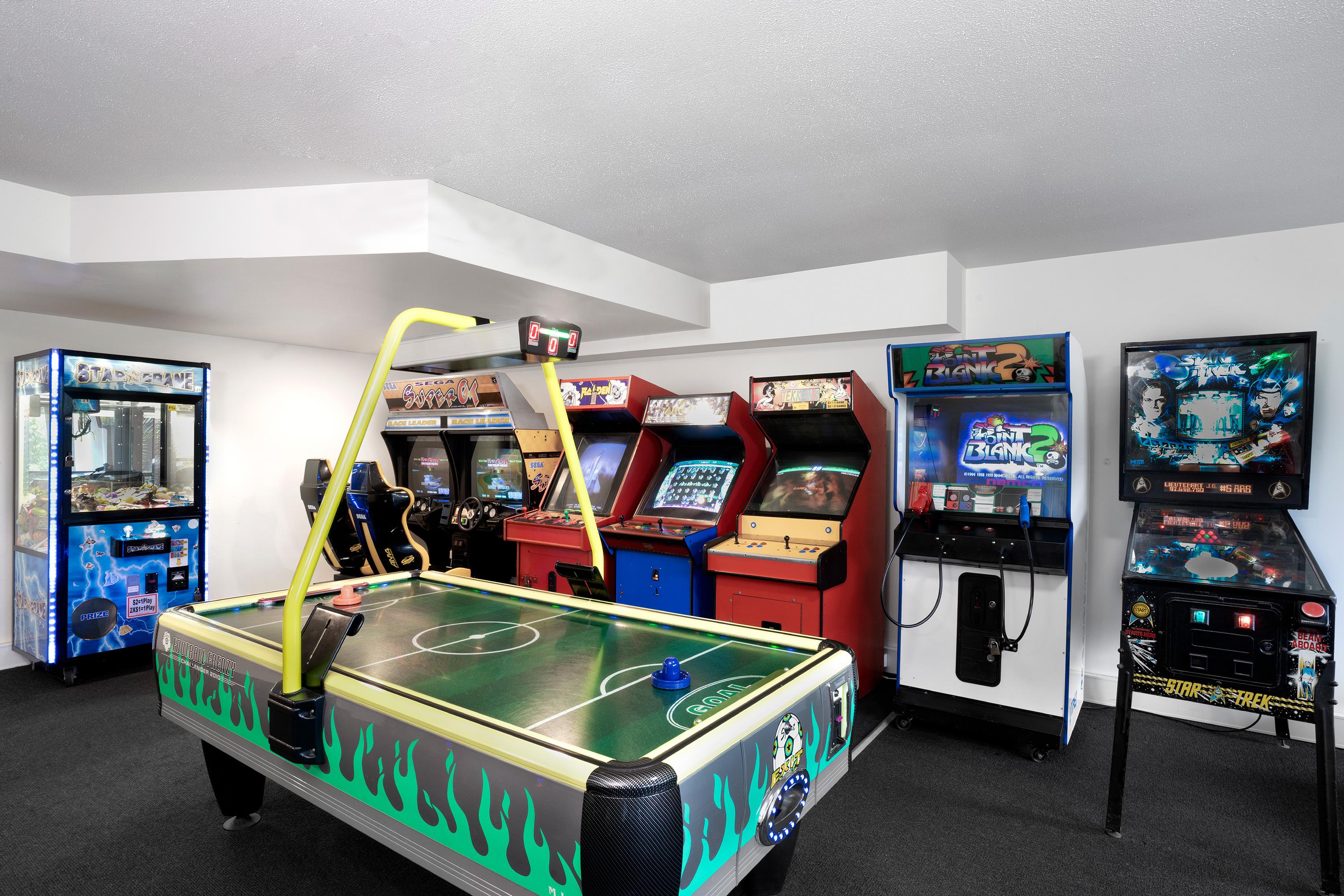 Peppers Noosa Resort And Villas Εξωτερικό φωτογραφία A typical air hockey table