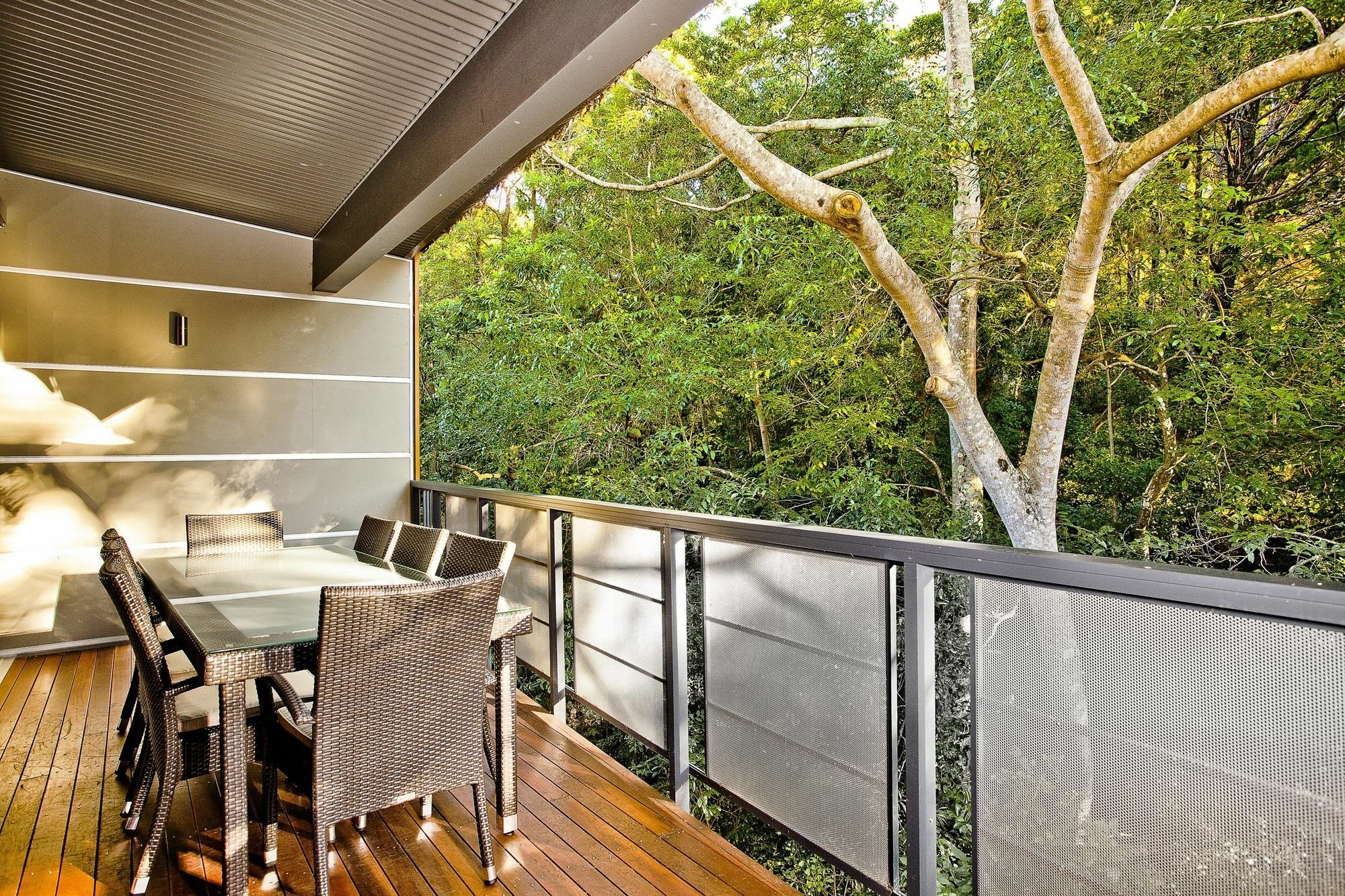 Peppers Noosa Resort And Villas Εξωτερικό φωτογραφία A balcony